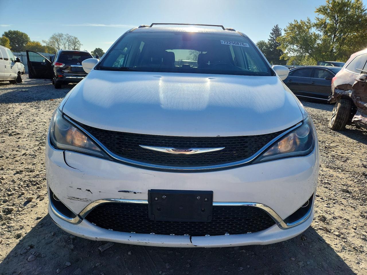 2019 CHRYSLER PACIFICA TOURING L — Фото 5 из 13