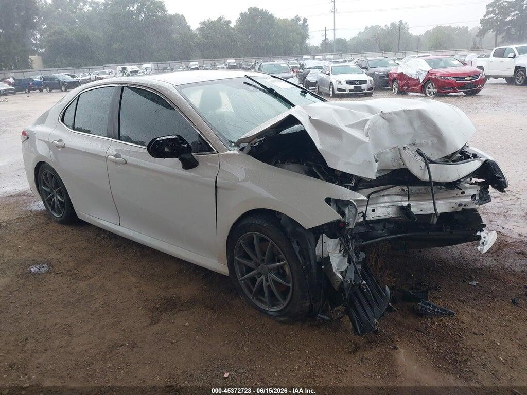 4T1C11AK2NU693889 2022 TOYOTA CAMRY photo no. 1