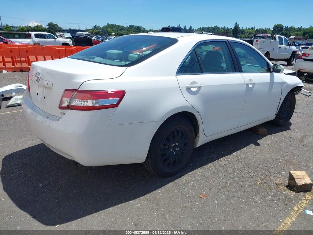 4T1BF3EK4BU588141 2011 TOYOTA CAMRY photo no. 4