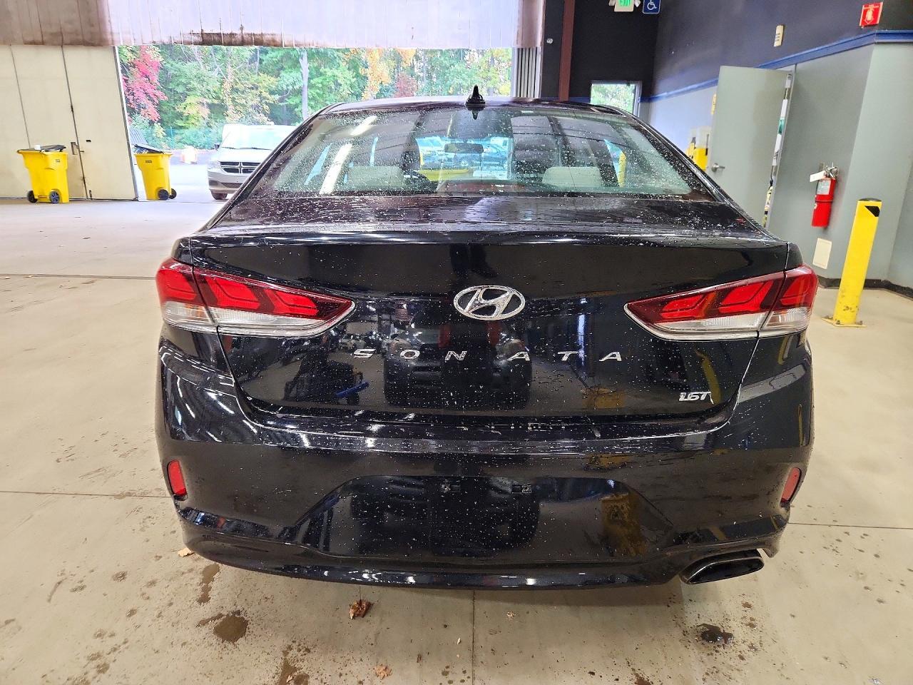 2018 HYUNDAI SONATA ECO — Фото 6 из 12