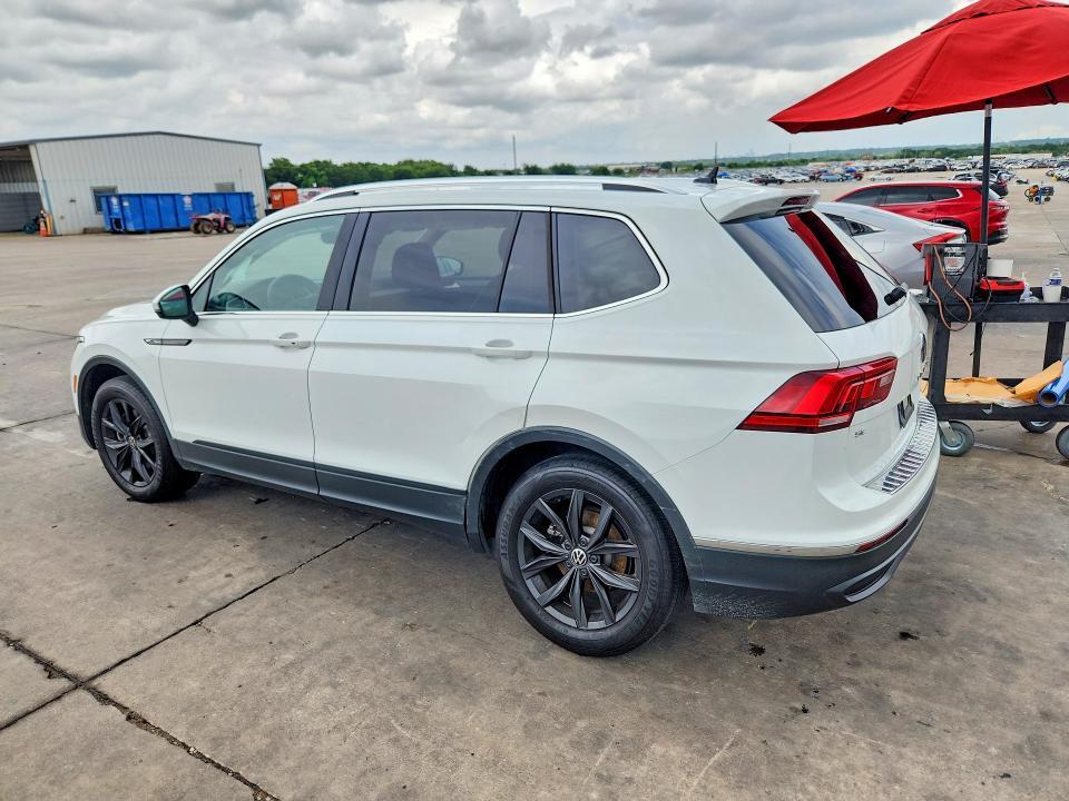2024 VOLKSWAGEN TIGUAN SE — Фото 2 из 12