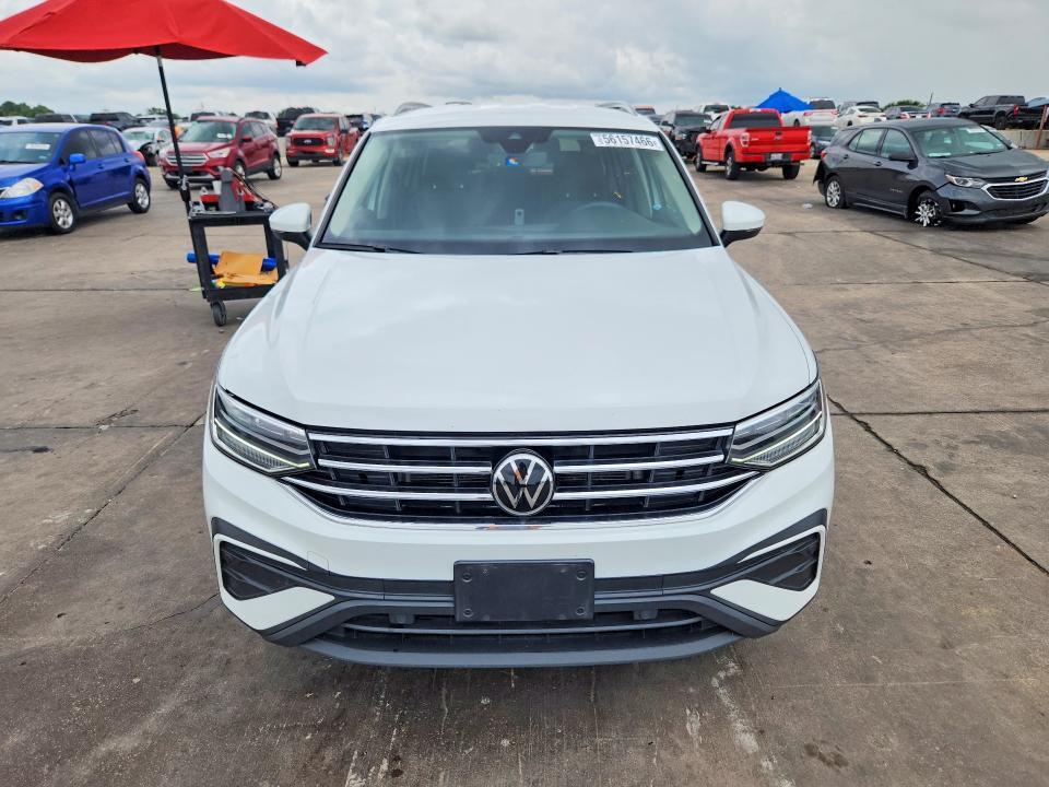 2024 VOLKSWAGEN TIGUAN SE — Фото 5 из 12