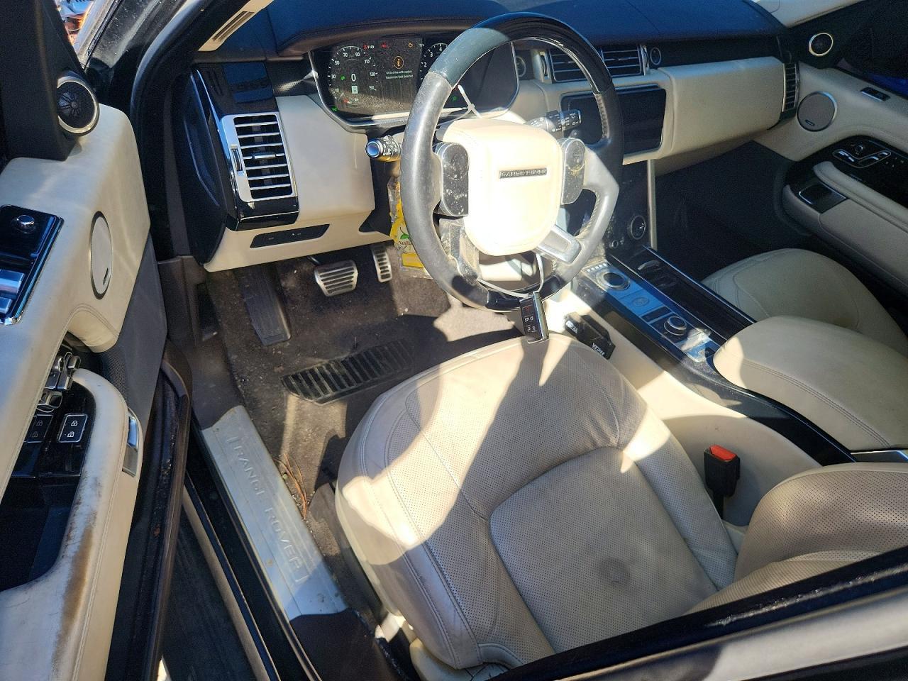 2021 LAND ROVER RANGE ROVER HSE WESTMINSTER EDITION — Фото 8 из 12