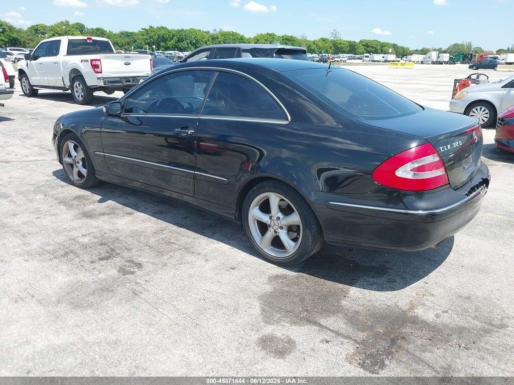 WDBTJ65J34F091099 2004 MERCEDES-BENZ CLK 320 photo no. 3