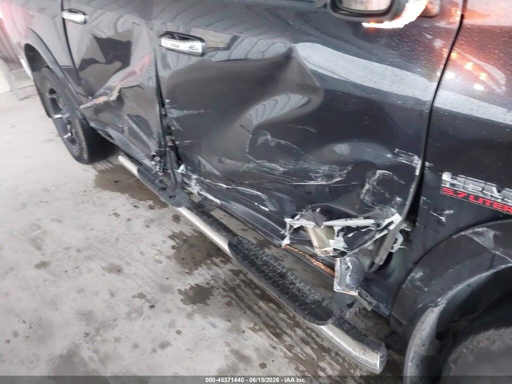 1C6RR7NT5HS816699 2017 RAM 1500 photo no. 6