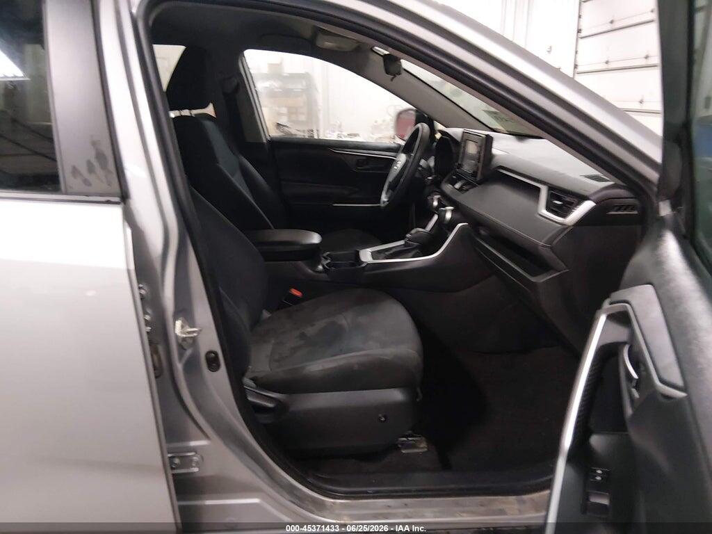 2T3G1RFVXKW072776 2019 TOYOTA RAV4 photo no. 5