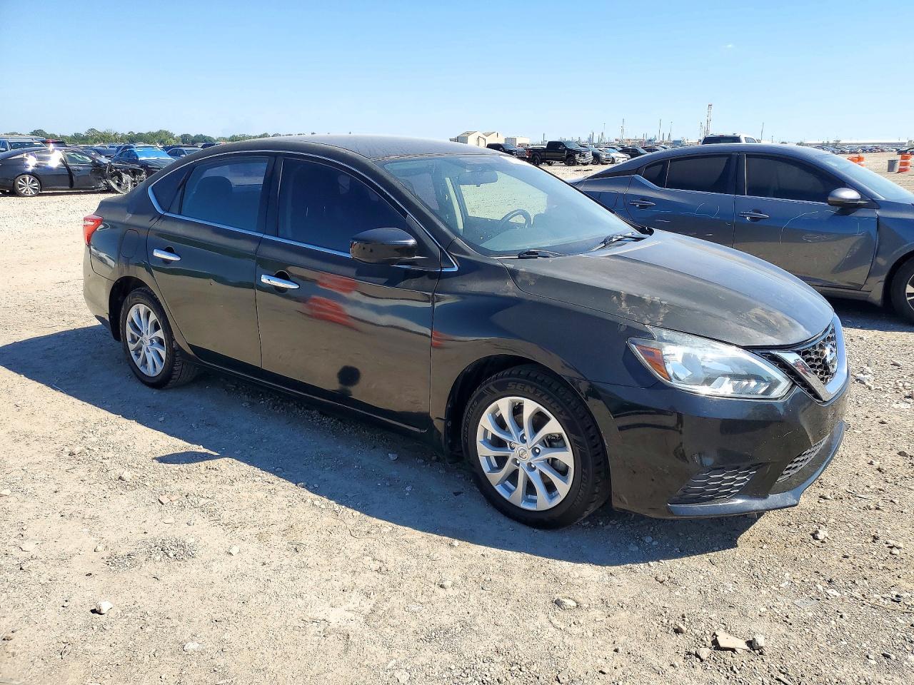 2019 NISSAN SENTRA SV — Фото 4 из 12