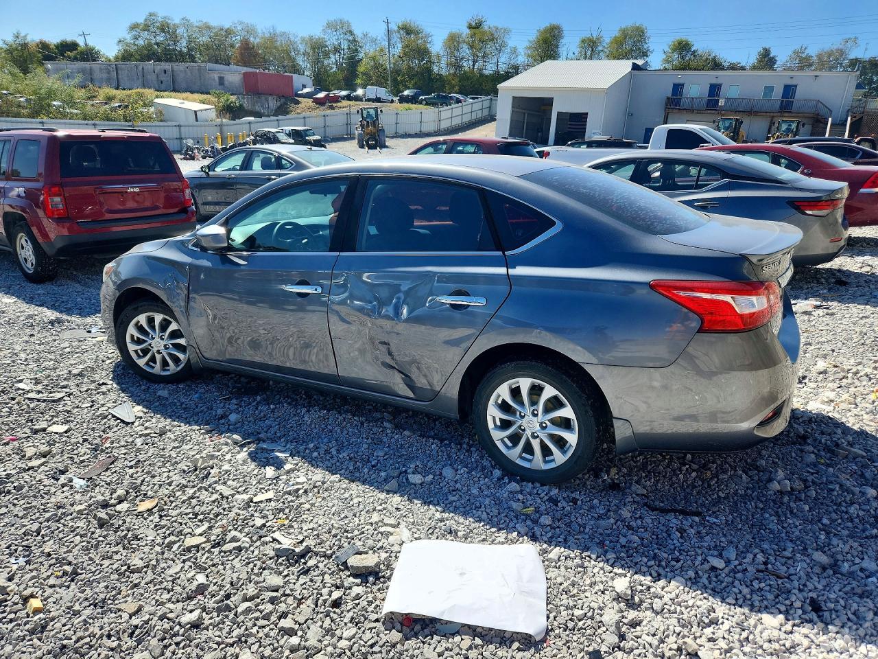 2019 NISSAN SENTRA S — Фото 2 из 12