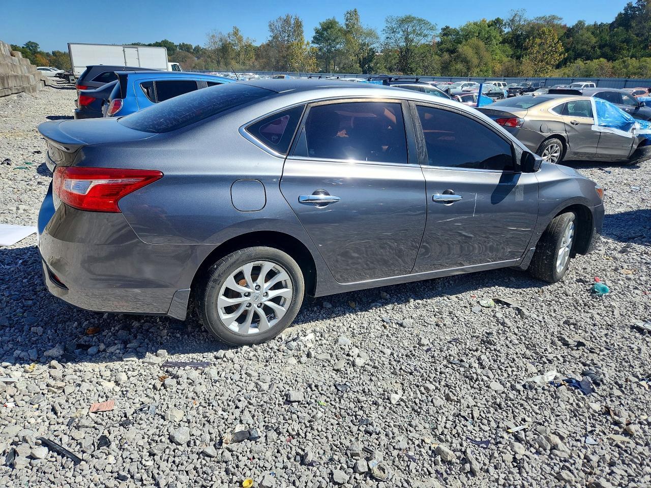 2019 NISSAN SENTRA S — Фото 3 из 12