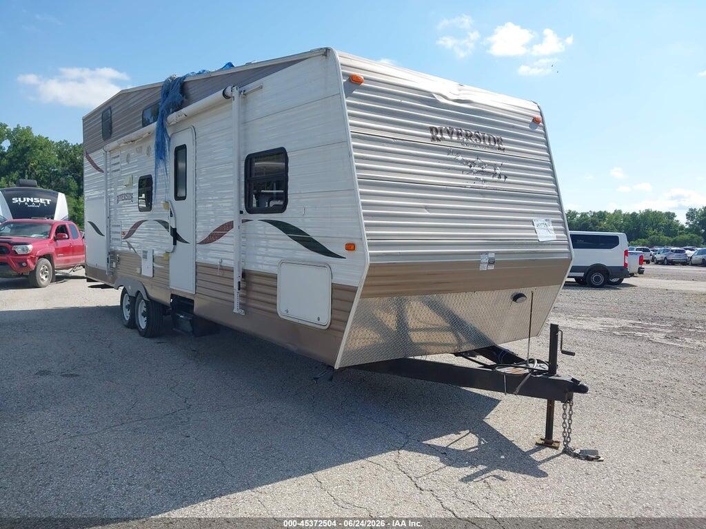 521BT3327DP015657 2013 RIVERSIDE 30LOFT photo no. 1