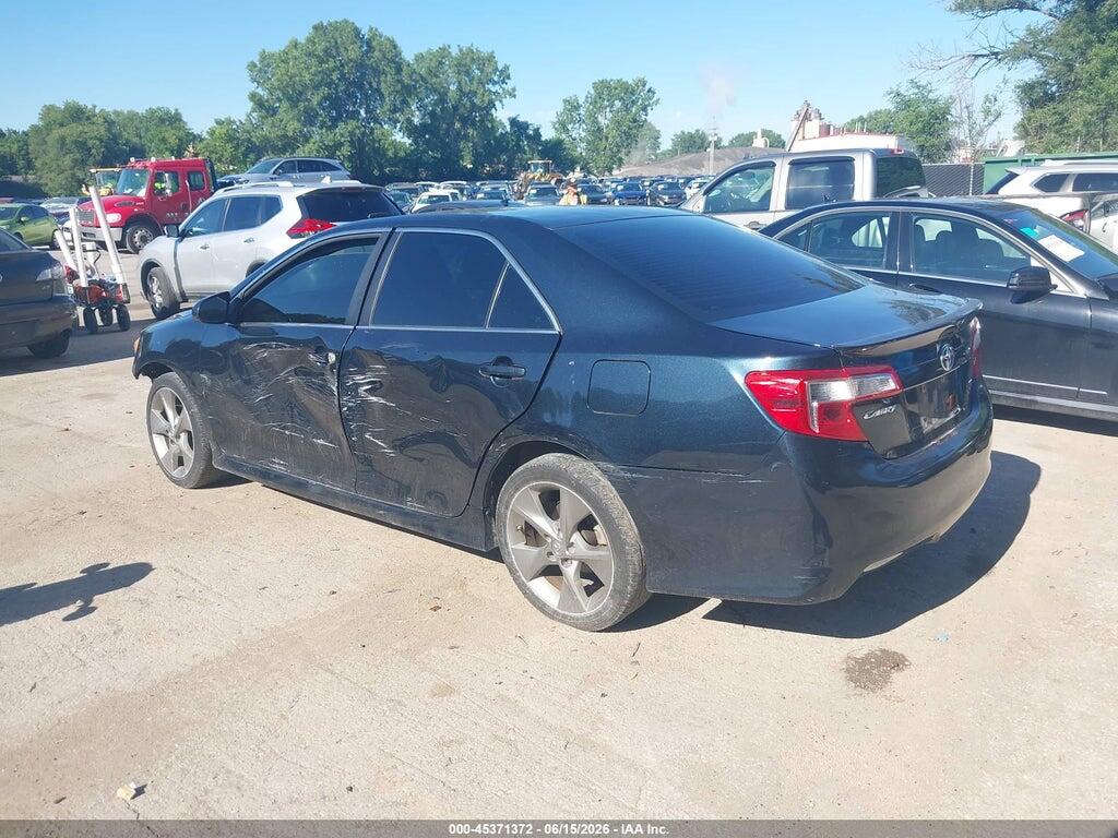 4T1BF1FK2EU457099 2014 TOYOTA CAMRY photo no. 3