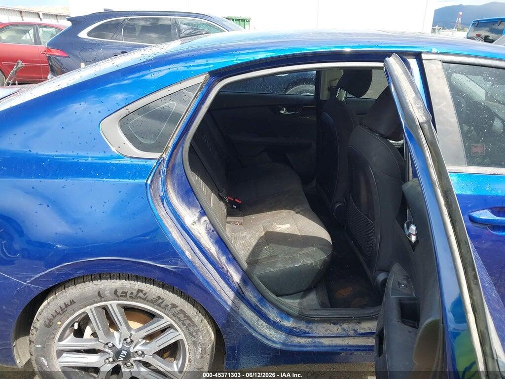 3KPF34AD0KE110647 2019 KIA FORTE photo no. 8