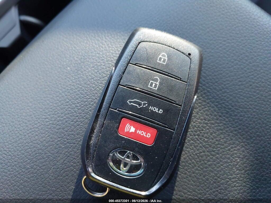 JTEVA5BR8S5070469 2025 TOYOTA 4RUNNER photo no. 11