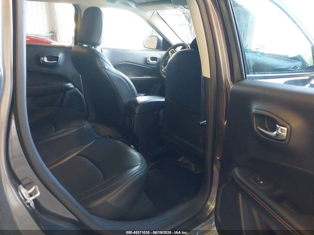3C4NJDCB6KT842208 2019 JEEP COMPASS photo no. 8