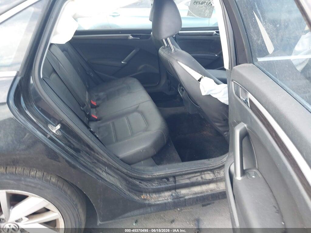 1VWBA7A33JC015144 2018 VOLKSWAGEN PASSAT photo no. 8