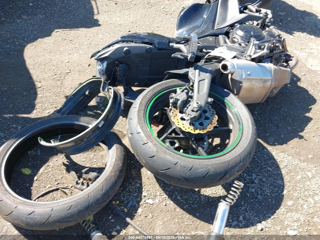 ML5EXER1XSDAG4450 2025 KAWASAKI EX650 photo no. 6