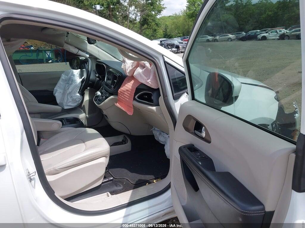 2C4RC1DG9MR551387 2021 CHRYSLER VOYAGER photo no. 5