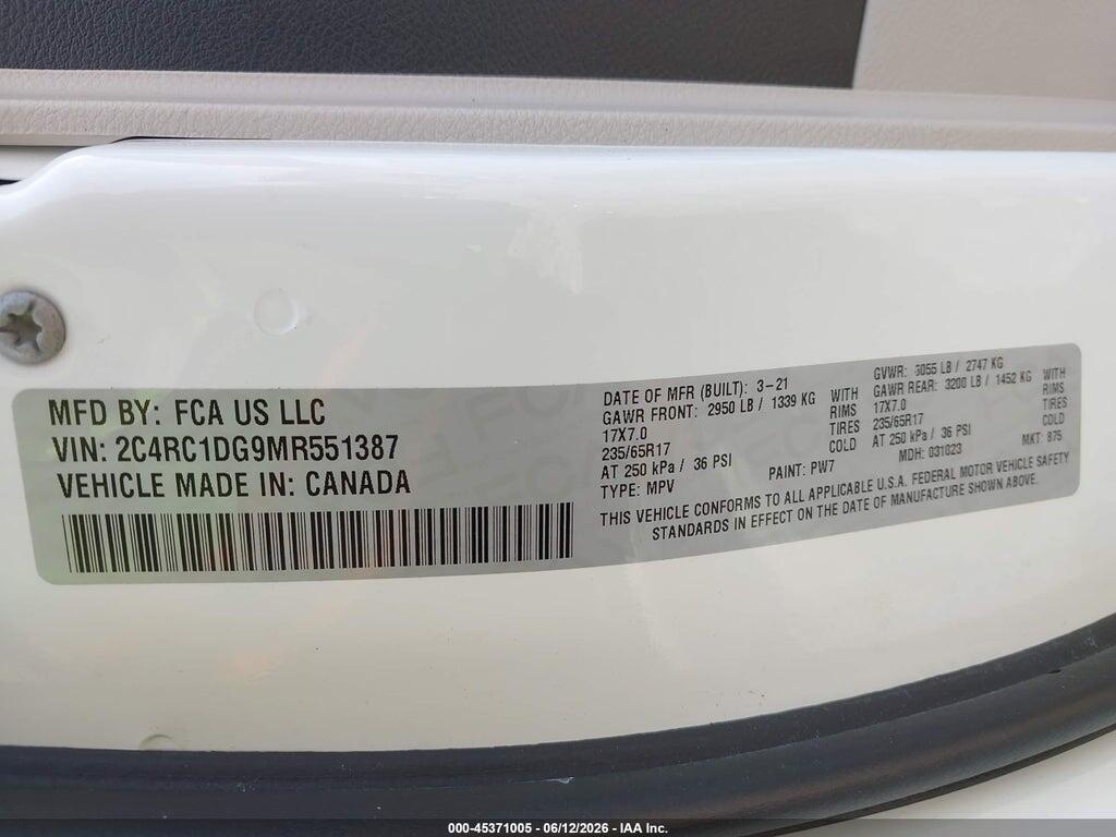2C4RC1DG9MR551387 2021 CHRYSLER VOYAGER photo no. 9
