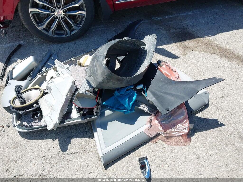 4T1BF3EK2BU147155 2011 TOYOTA CAMRY photo no. 12