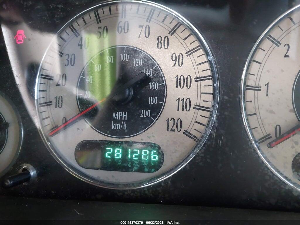 2C8GP64L51R207829 2001 CHRYSLER TOWN & COUNTRY photo no. 7