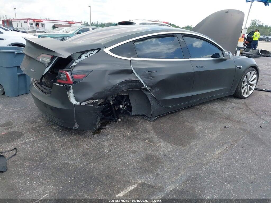 5YJ3E1EB7JF151516 2018 TESLA MODEL 3 photo no. 4