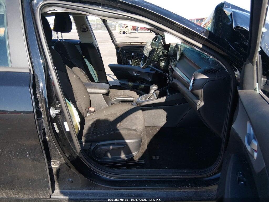 3KPF24AD5RE733792 2024 KIA FORTE photo no. 5