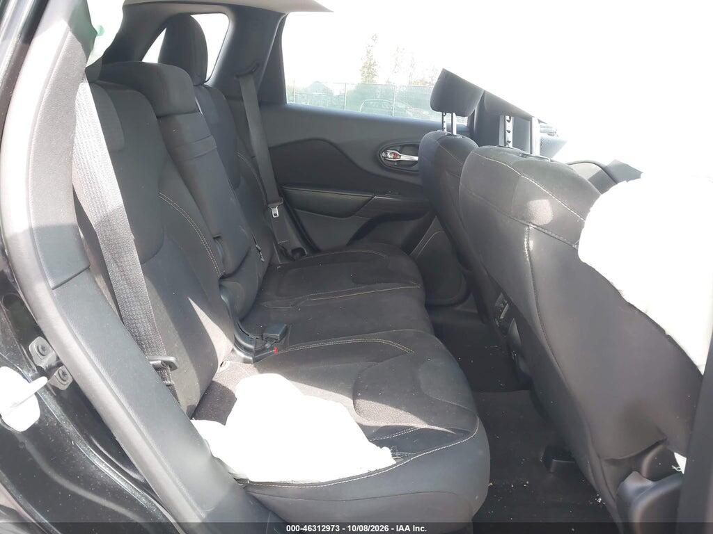 2016 JEEP CHEROKEE LATITUDE — Фото 8 из 16