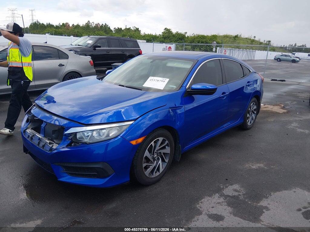 19XFC2F7XJE002140 2018 HONDA CIVIC photo no. 2