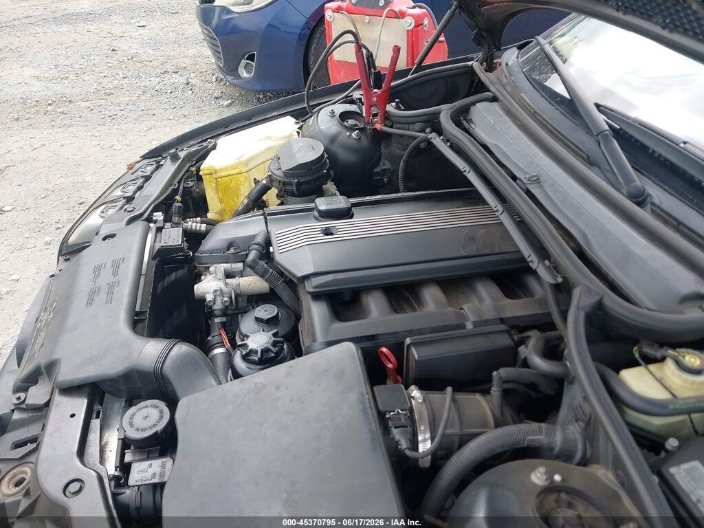 WBABS33441JY52167 2001 BMW 325CI photo no. 10