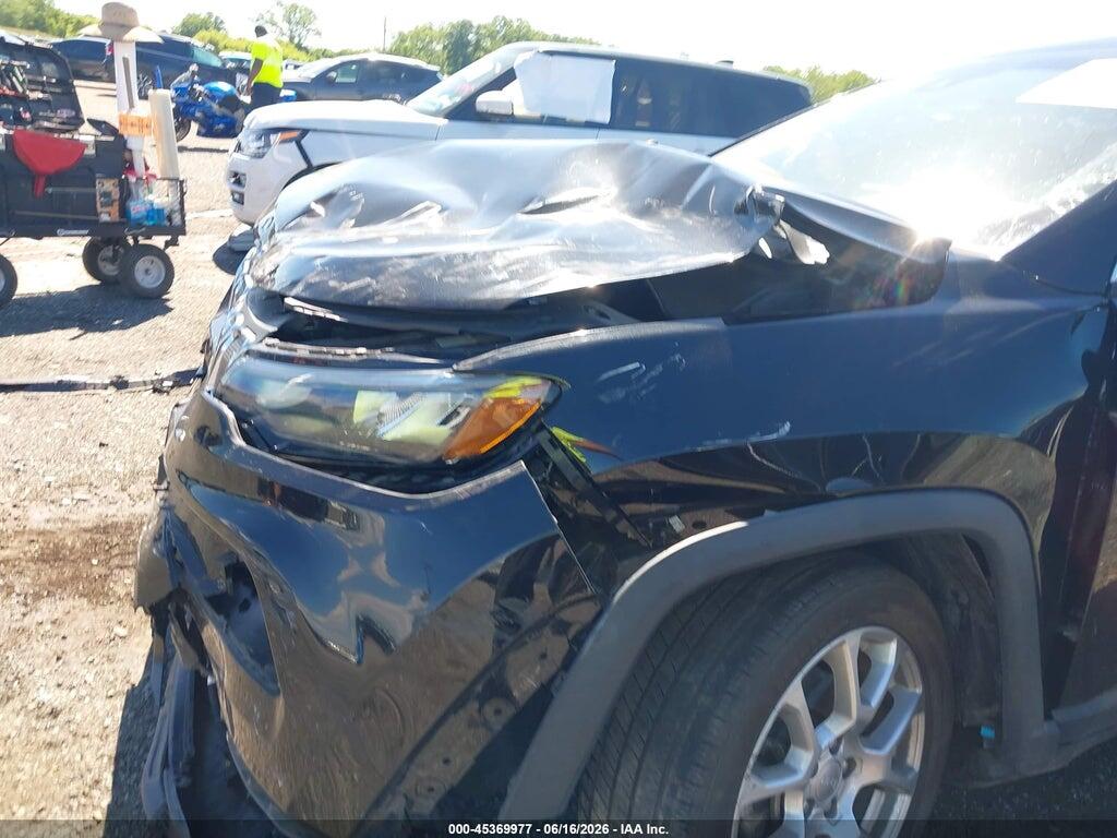 3C4NJDFB7NT230227 2022 JEEP COMPASS photo no. 6