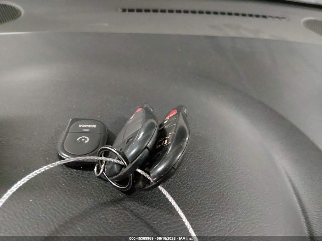 2A4RR5DGXBR682373 2011 CHRYSLER TOWN & COUNTRY photo no. 11