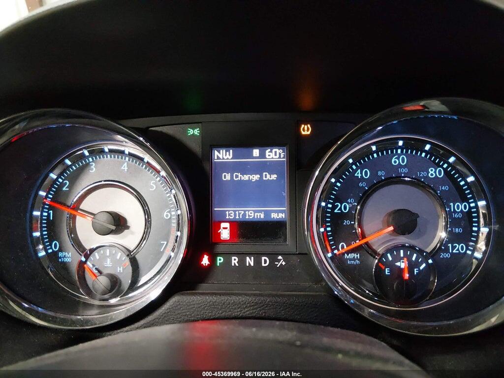 2A4RR5DGXBR682373 2011 CHRYSLER TOWN & COUNTRY photo no. 7