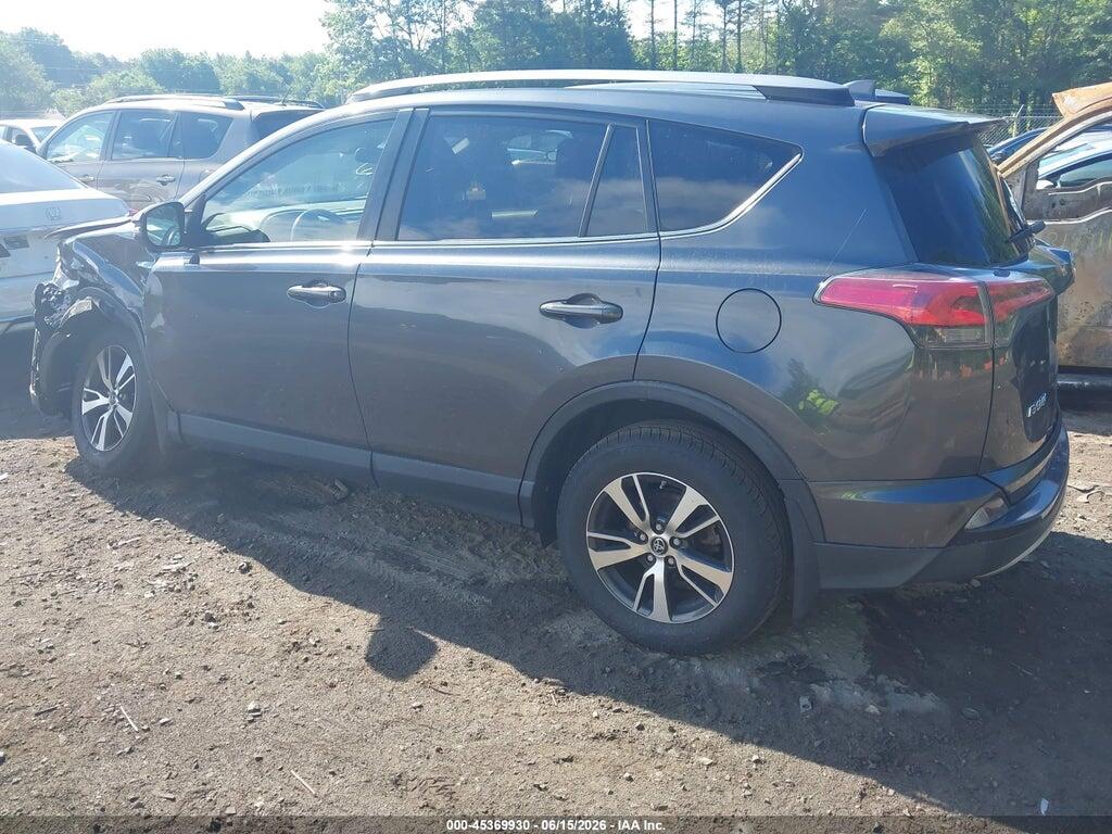 JTMRFREV8JD250174 2018 TOYOTA RAV4 photo no. 3