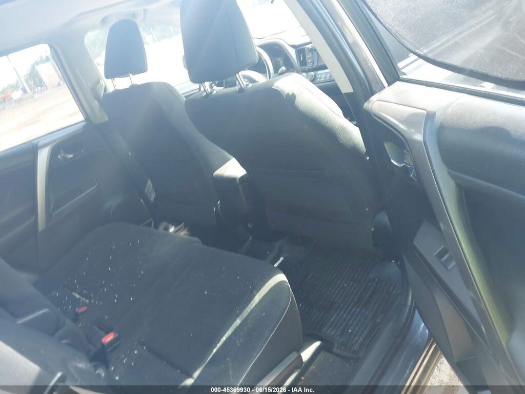 JTMRFREV8JD250174 2018 TOYOTA RAV4 photo no. 8