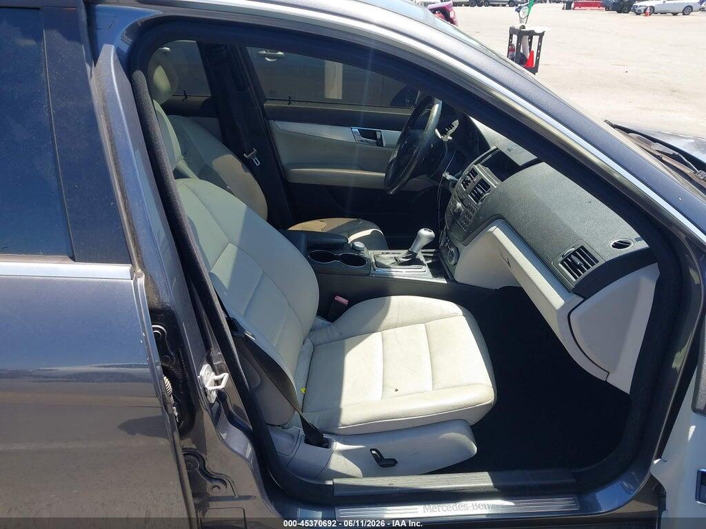 WDDGF5EBXBR172920 2011 MERCEDES-BENZ C 300 photo no. 5
