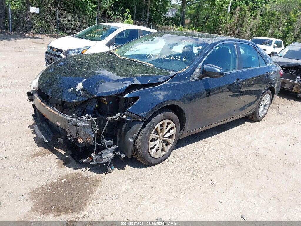 4T4BF1FK0FR450384 2015 TOYOTA CAMRY photo no. 2