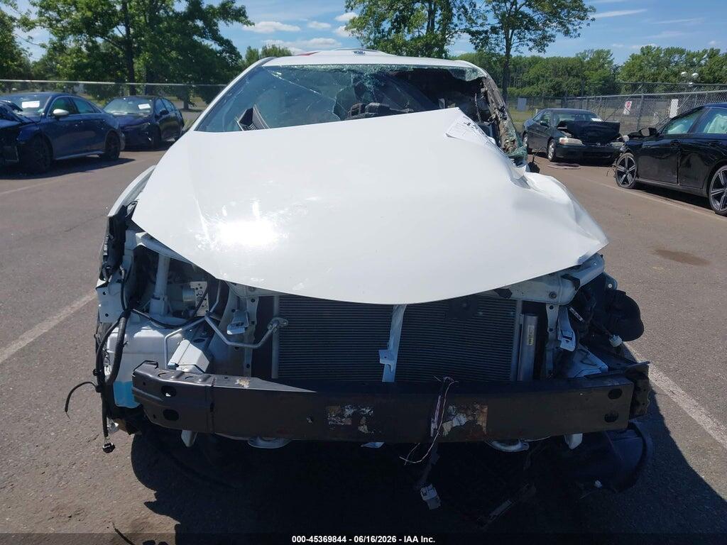 5YFBURHE6JP849896 2018 TOYOTA COROLLA photo no. 11