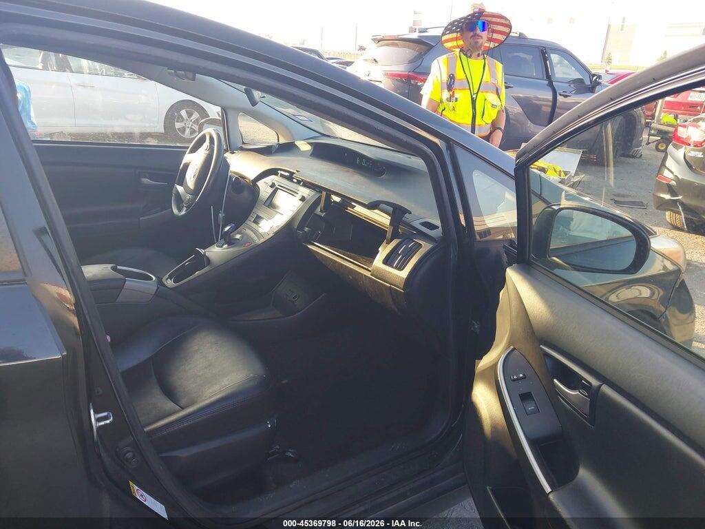 JTDKN3DU4D5585411 2013 TOYOTA PRIUS photo no. 5