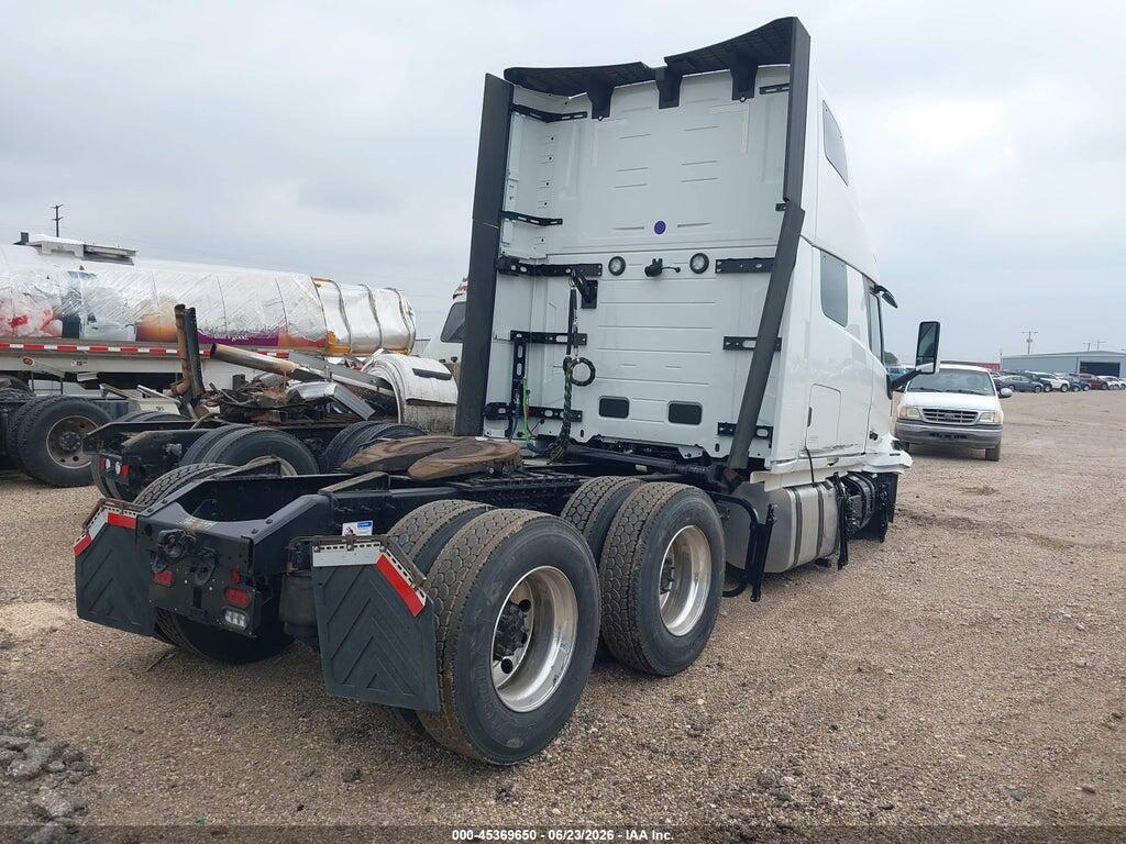 4V4BC9EH7TN700631 2026 VOLVO NEW VNL photo no. 4