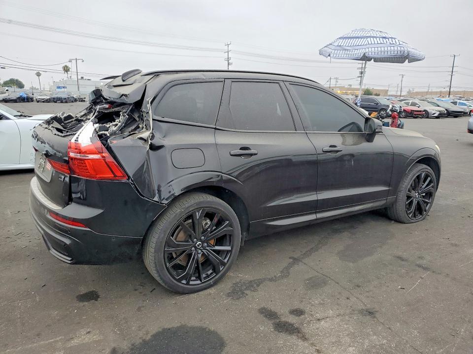 2024 VOLVO XC60 ULTIMATE — Фото 3 из 13