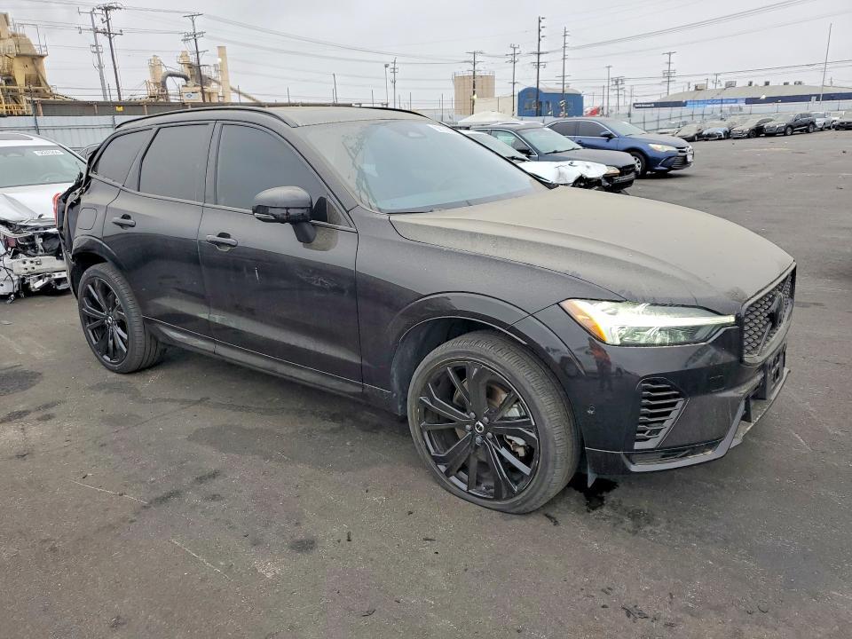 2024 VOLVO XC60 ULTIMATE — Фото 4 из 13
