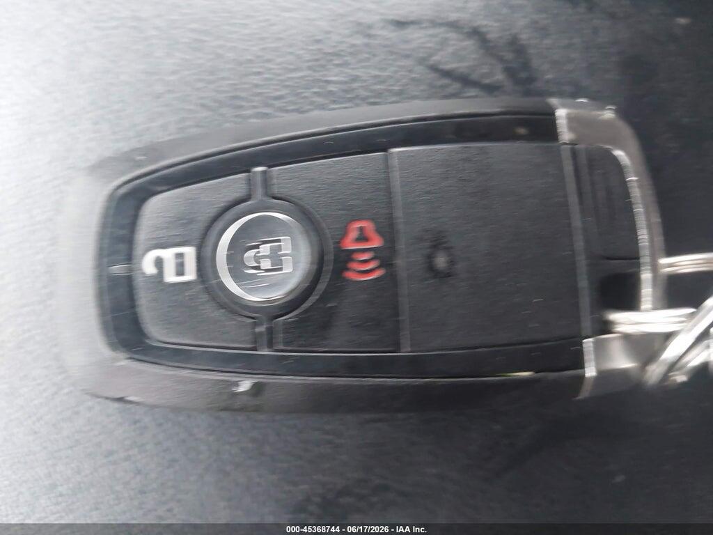 2FMPK4G9XHBC60318 2017 FORD EDGE photo no. 11