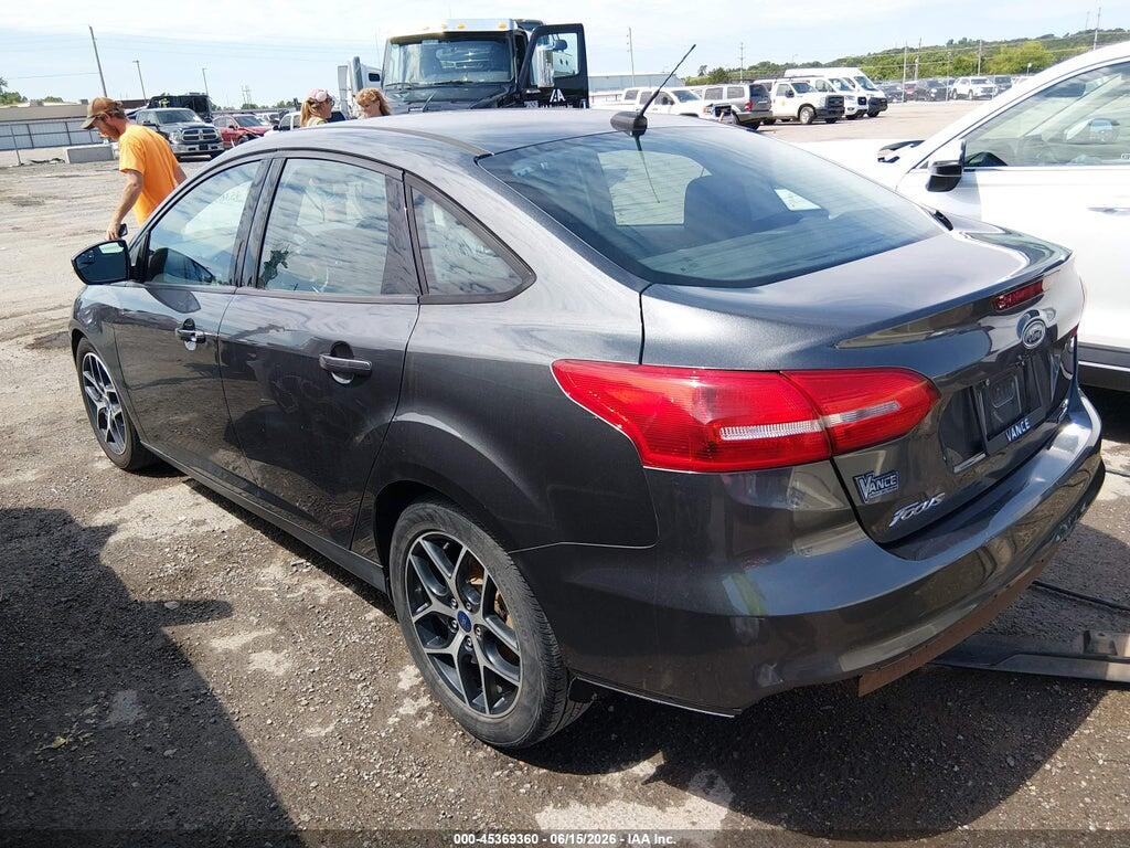 1FADP3FEXHL229769 2017 FORD FOCUS photo no. 3