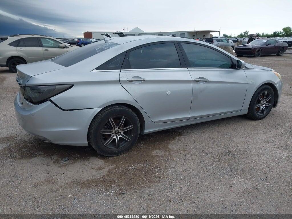 5NPEB4ACXCH492544 2012 HYUNDAI SONATA photo no. 4