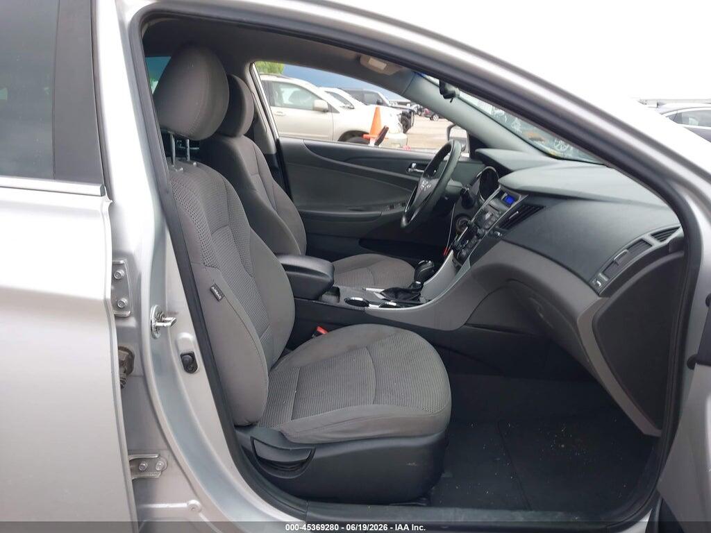 5NPEB4ACXCH492544 2012 HYUNDAI SONATA photo no. 5