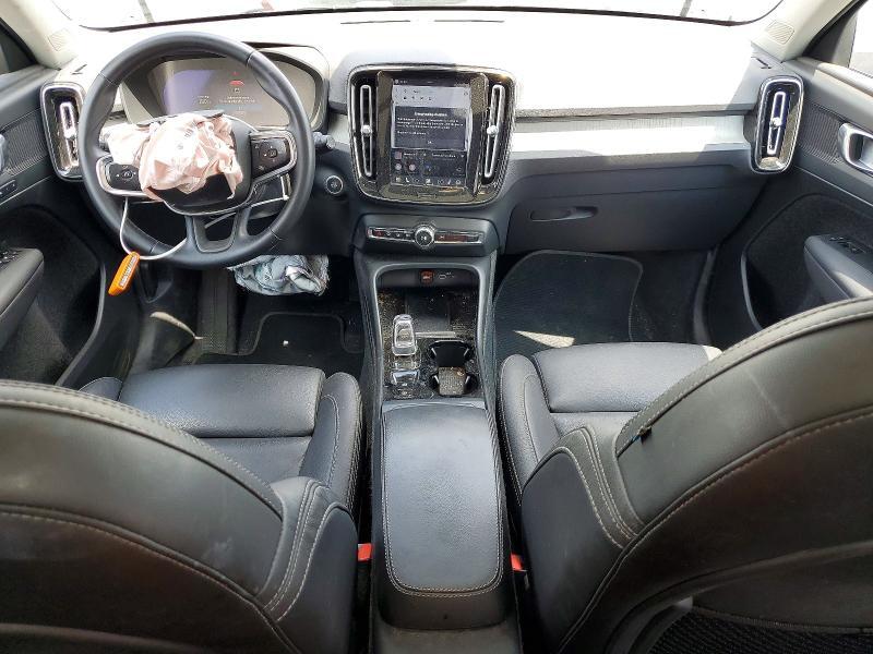 2024 VOLVO XC40 PLUS — Фото 8 из 14