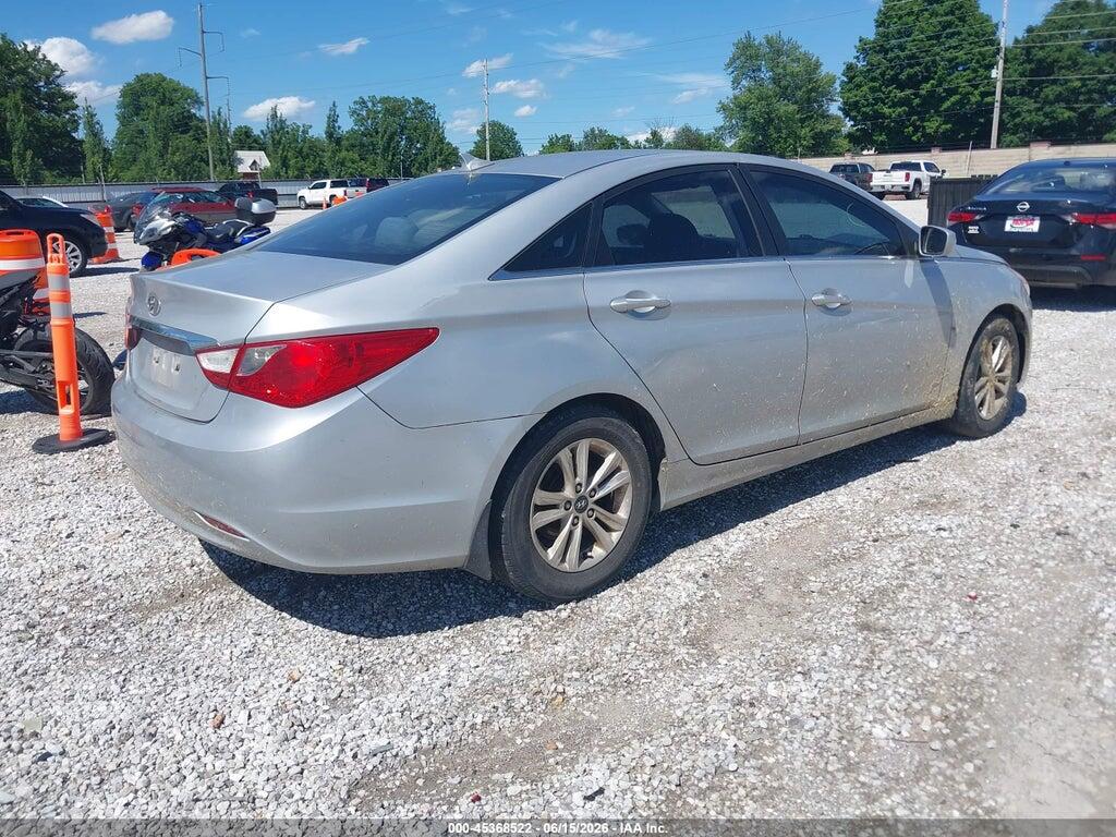 5NPEB4AC7BH066048 2011 HYUNDAI SONATA photo no. 4