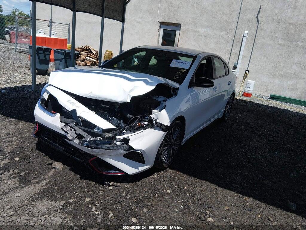 3KPF54AD8NE494319 2022 KIA FORTE photo no. 2