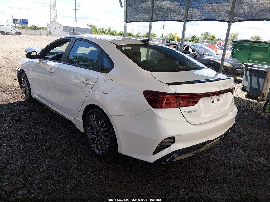 3KPF54AD8NE494319 2022 KIA FORTE photo no. 3
