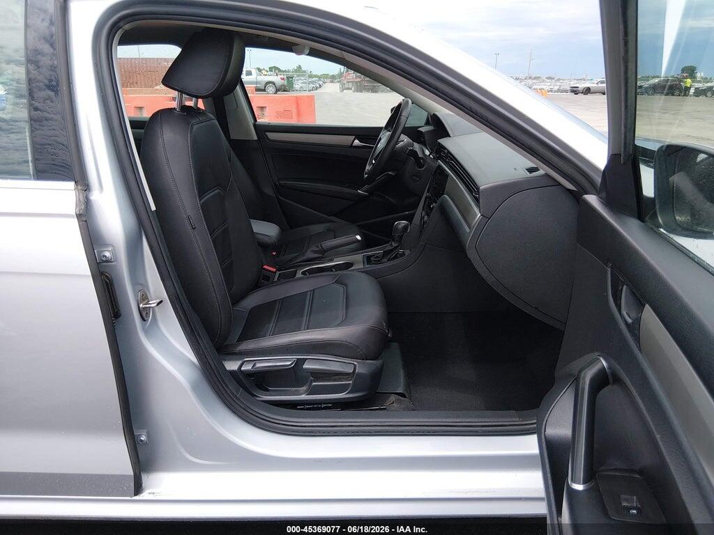 1VWSA7A33MC008831 2021 VOLKSWAGEN PASSAT photo no. 5